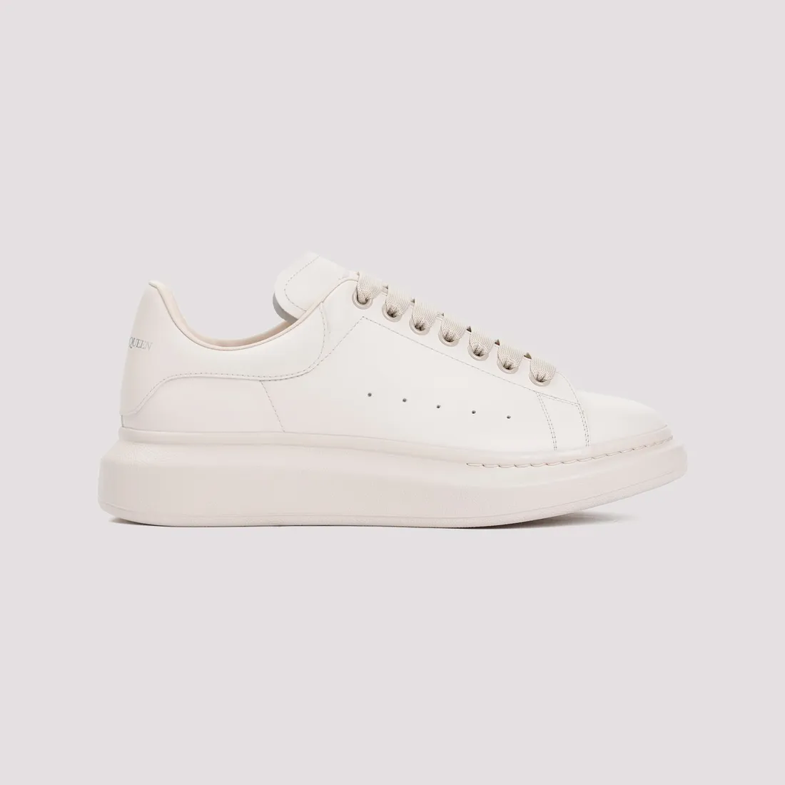 Alexander McQueen Oversized Sneakers 727388.WHTQ4-2151 TRENCH Alexander McQueen Oversized Sneakers 727388.WHTQ4-2151 TRENCH