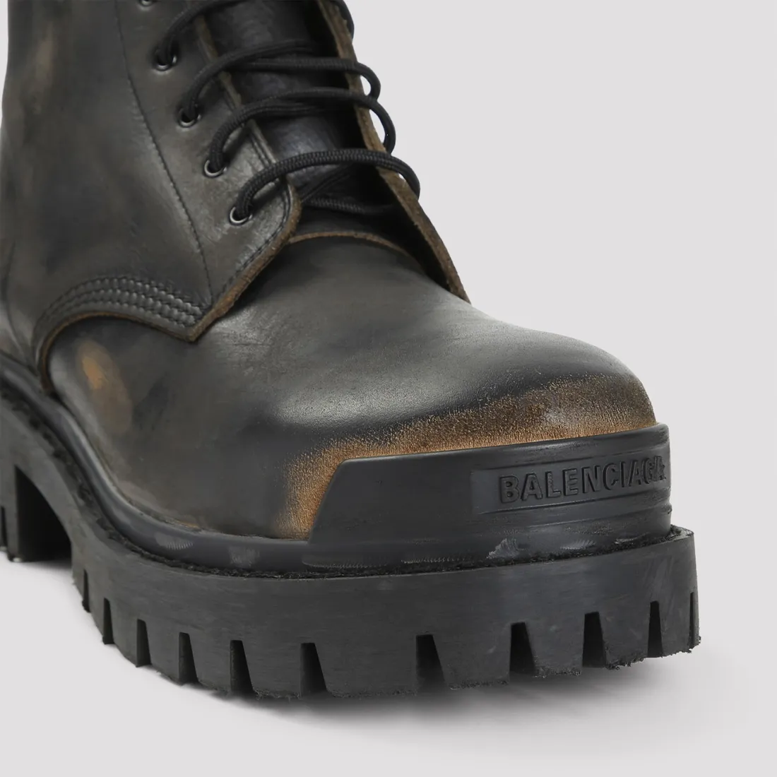 Balenciaga Strike L20 Boots 670633.WBD11-1020 BLACK BROWN | IlDuomo