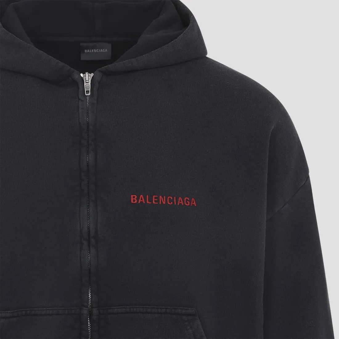 BALENCIAGA ジップアップパーカー ブラック/レッド SOCCER ZIPUP HOODIE ミディアムフィット (BALENCIAGA/パーカー