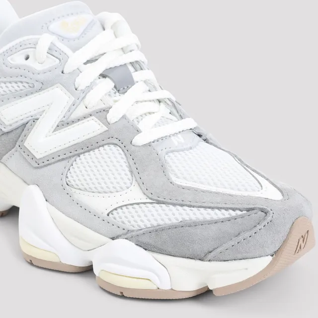 Valentino Garavani Calf Leather Sneakers 5Y2S0I25MCH-ZGZ Valentino Garavani Calf Leather Sneakers 5Y2S0I25MCH-ZGZ