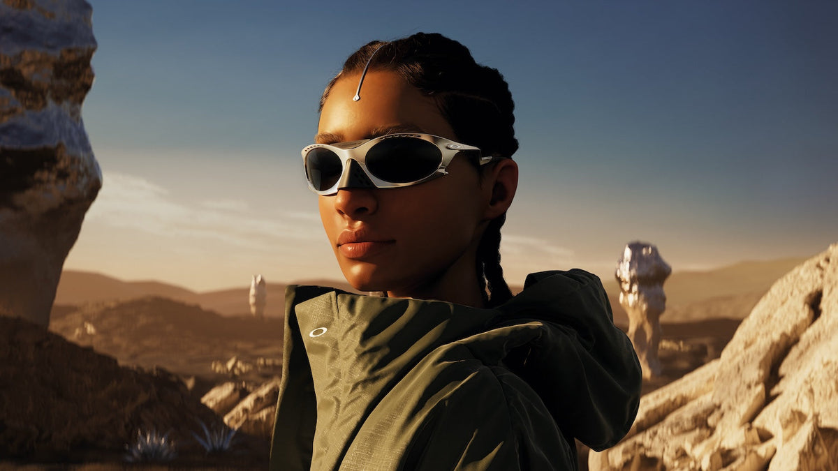 OAKLEY WOMAN