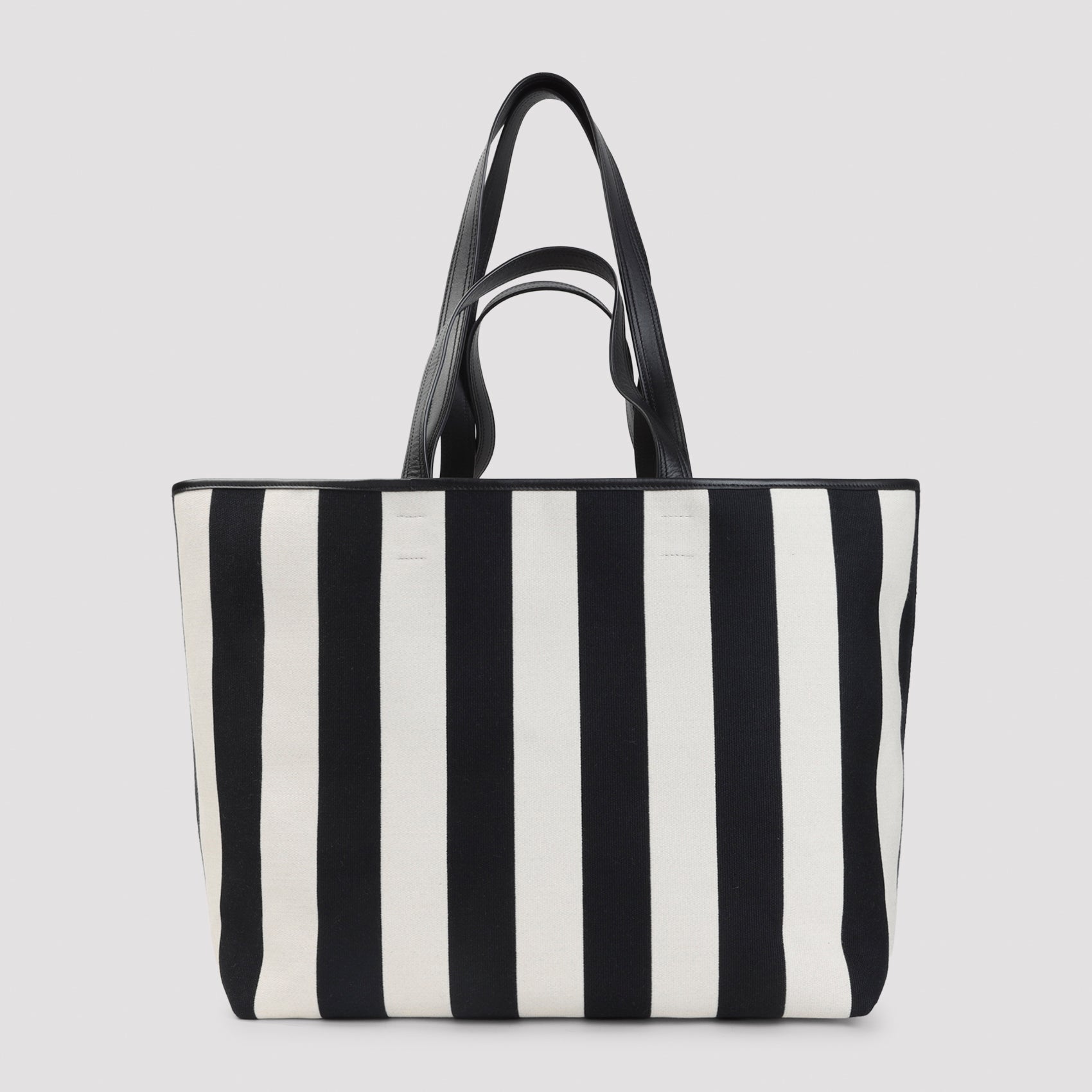 Ami De Coeur Shopping Bag