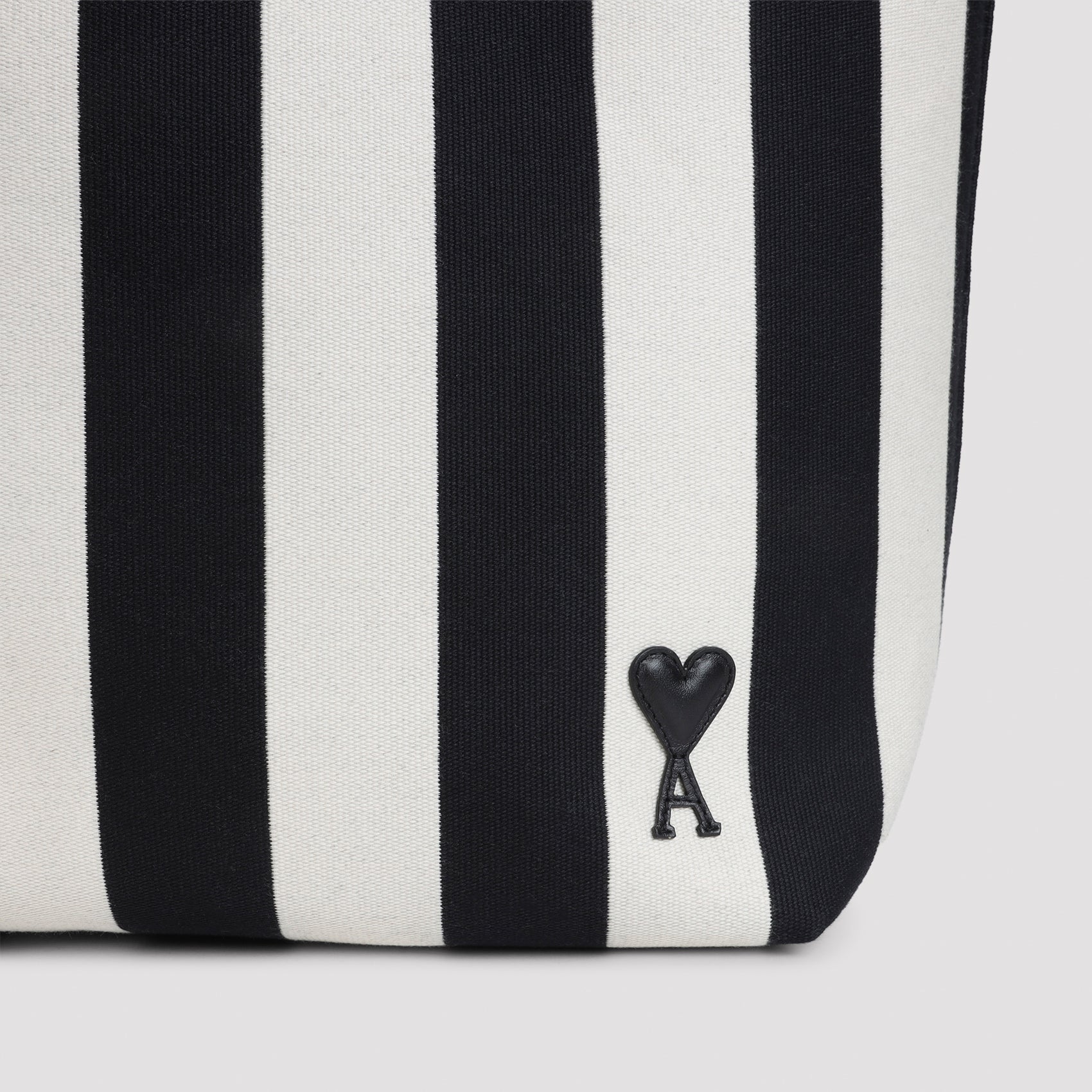 Ami De Coeur Shopping Bag