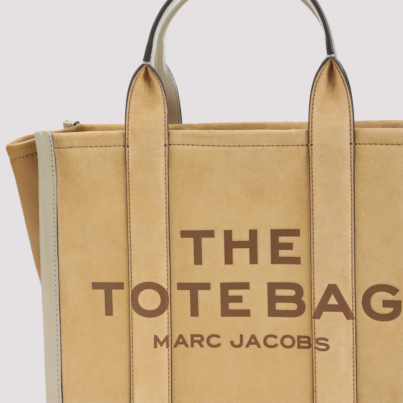 Marc Jacobs The Medium Tote Bag