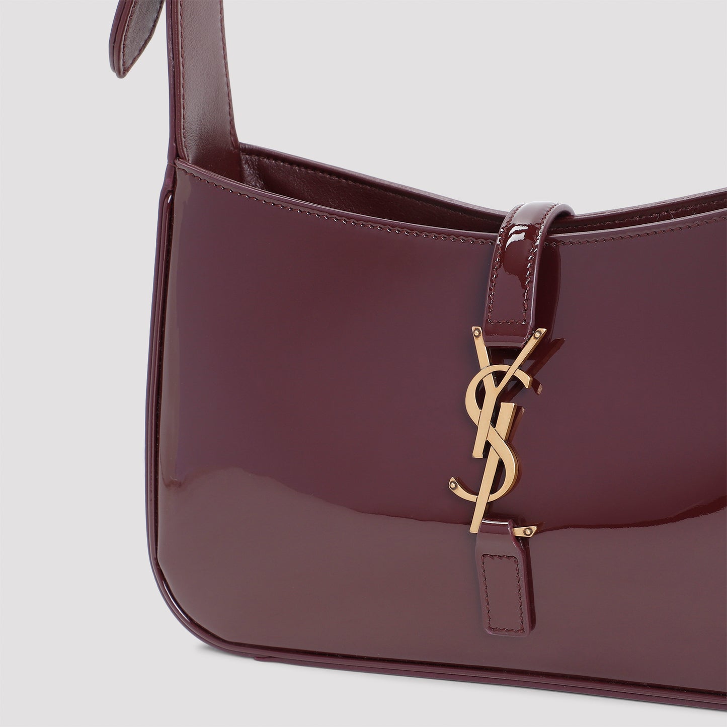 Saint Laurent Le 5 À 7 Shoulder Bag