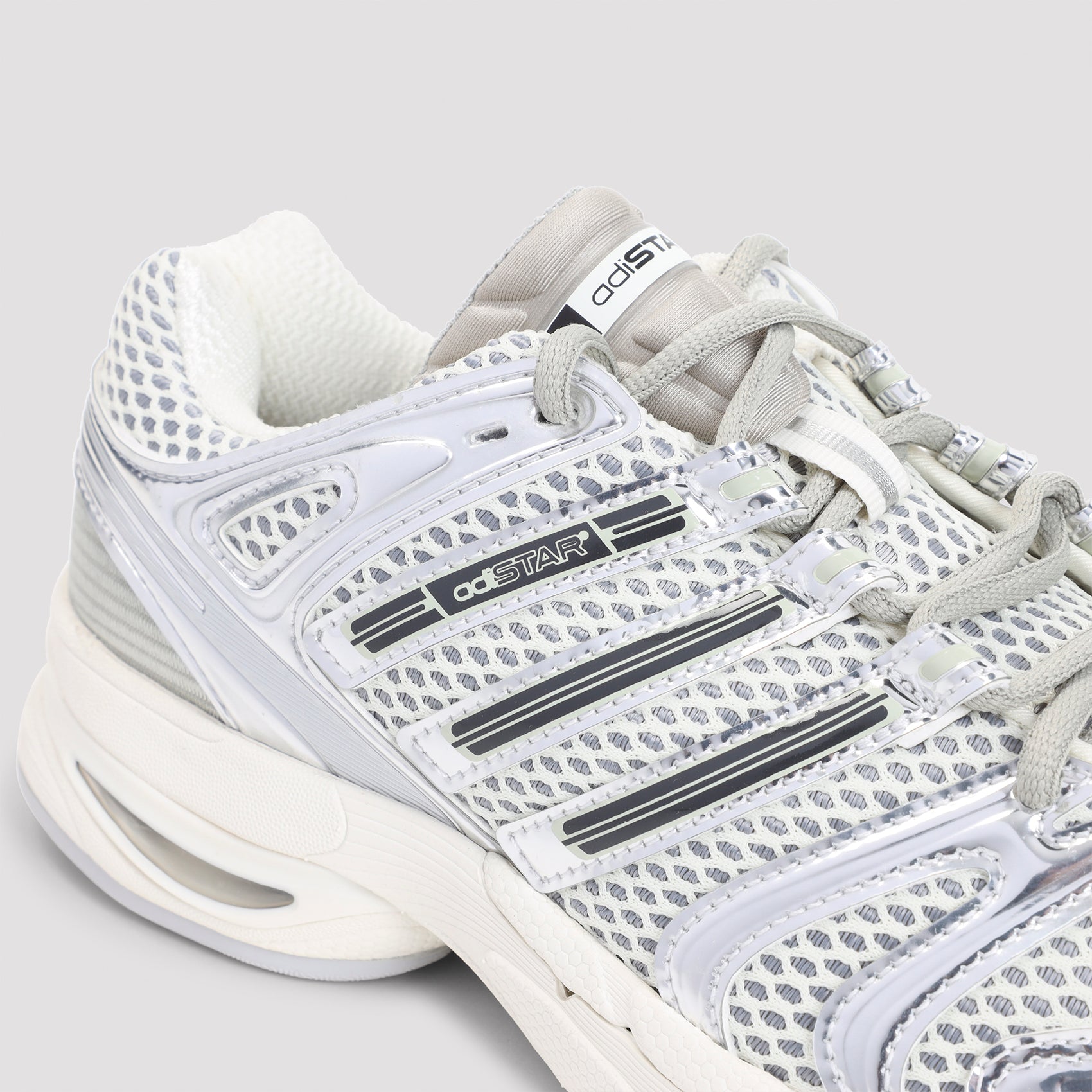 Adidas Adistar Control 5 Sneakers