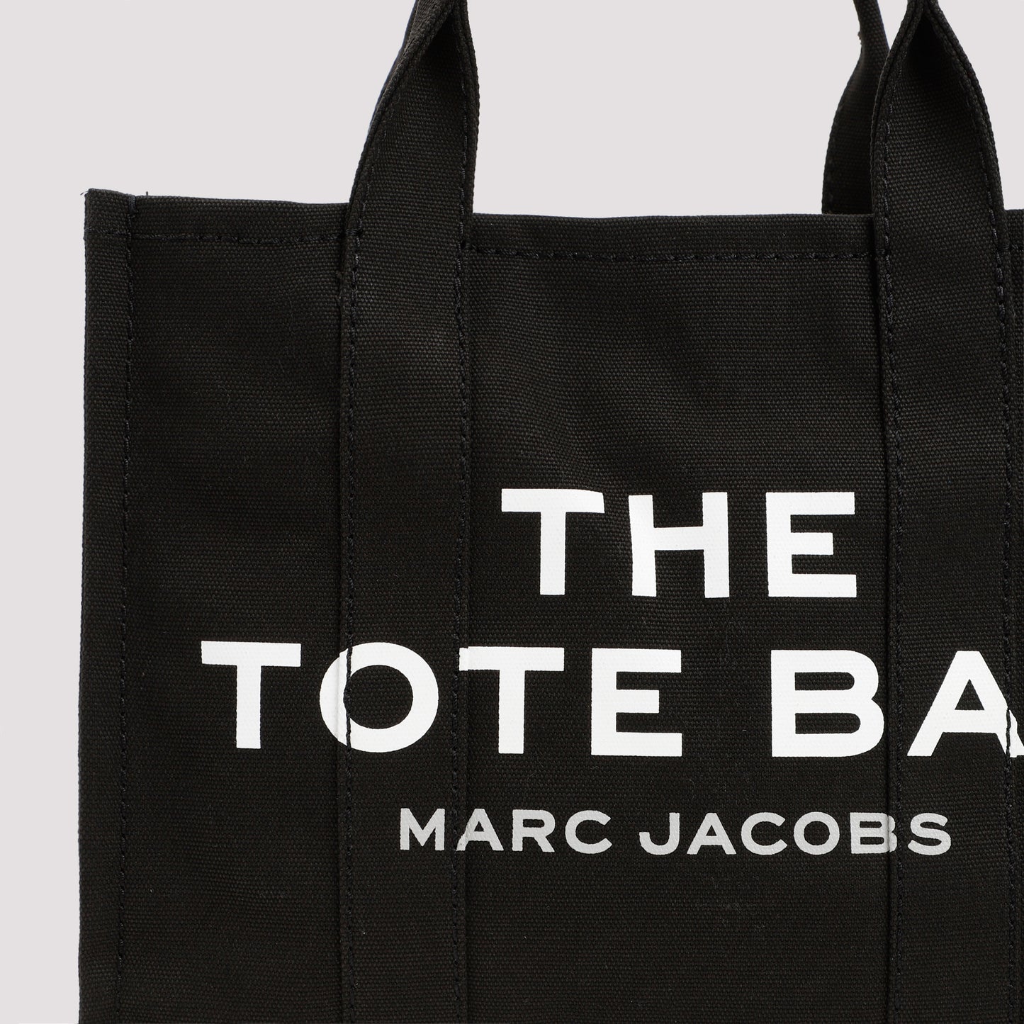 THE MEDIUM TOTE