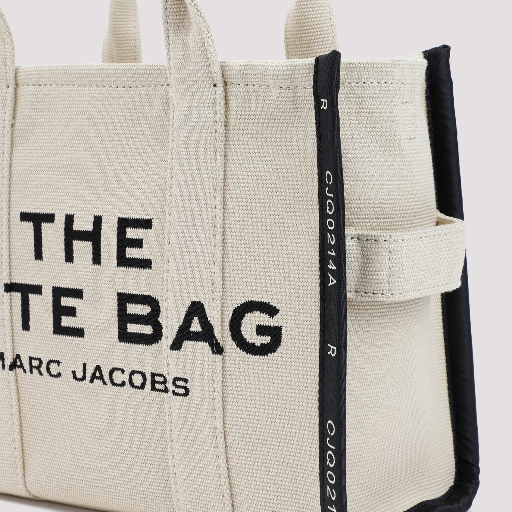Marc Jacobs The Medium Tote Bag