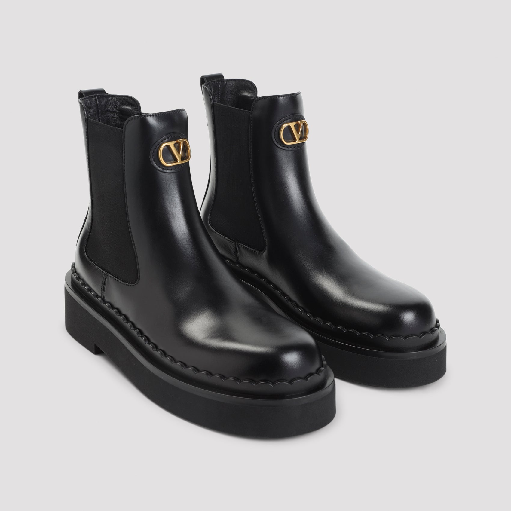 Valentino Garavani Beatle Vlogo Signature T 30 Boots