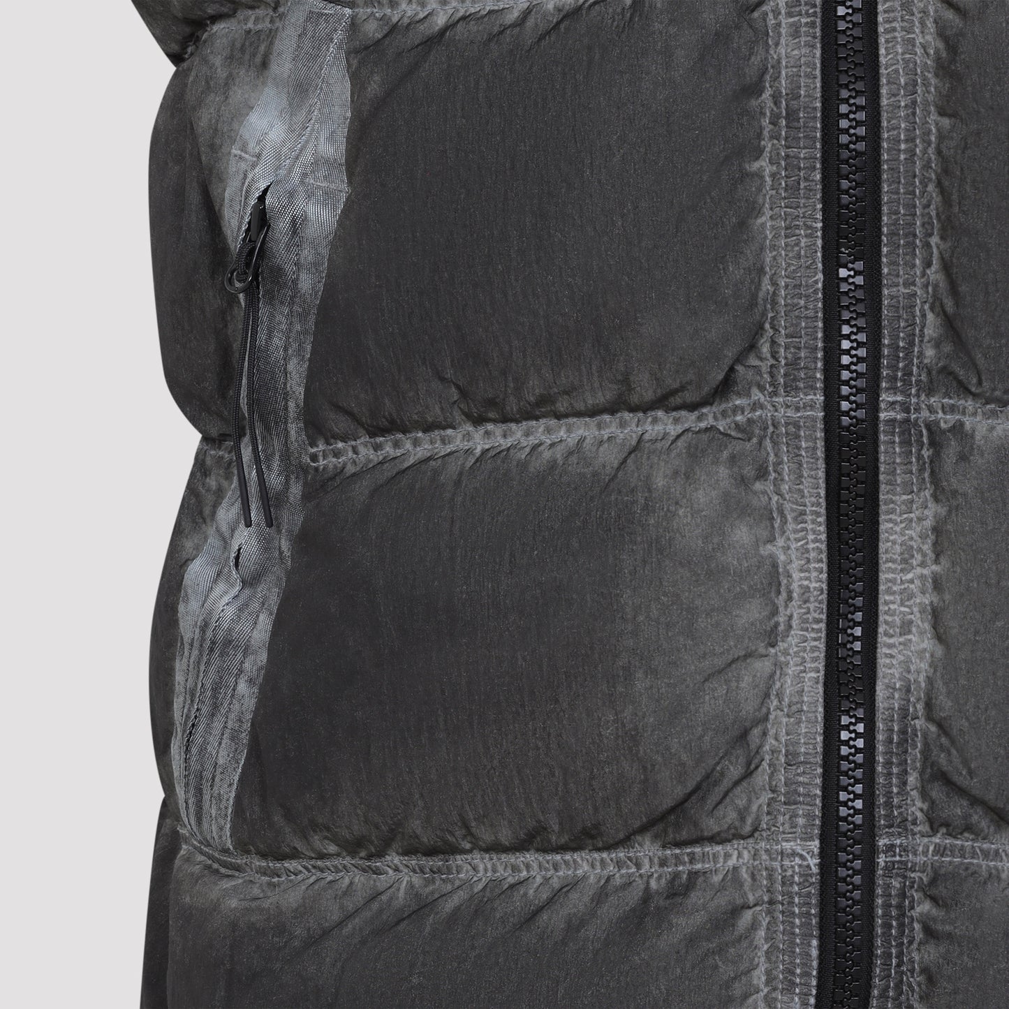 Cp Company Eco-Chrome Hooded Down Gilet