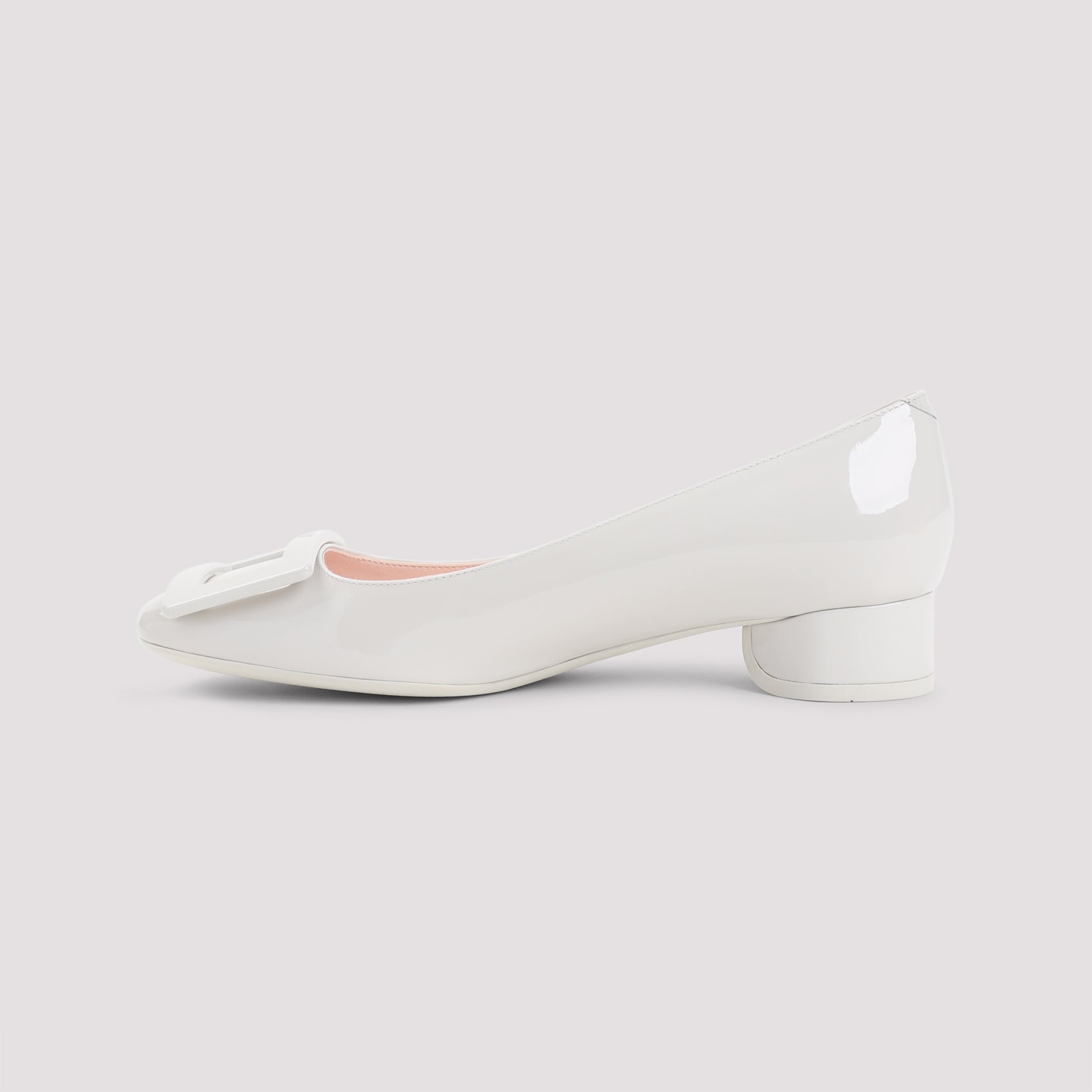 Roger Vivier Roundy Lacquered 25 Decollete