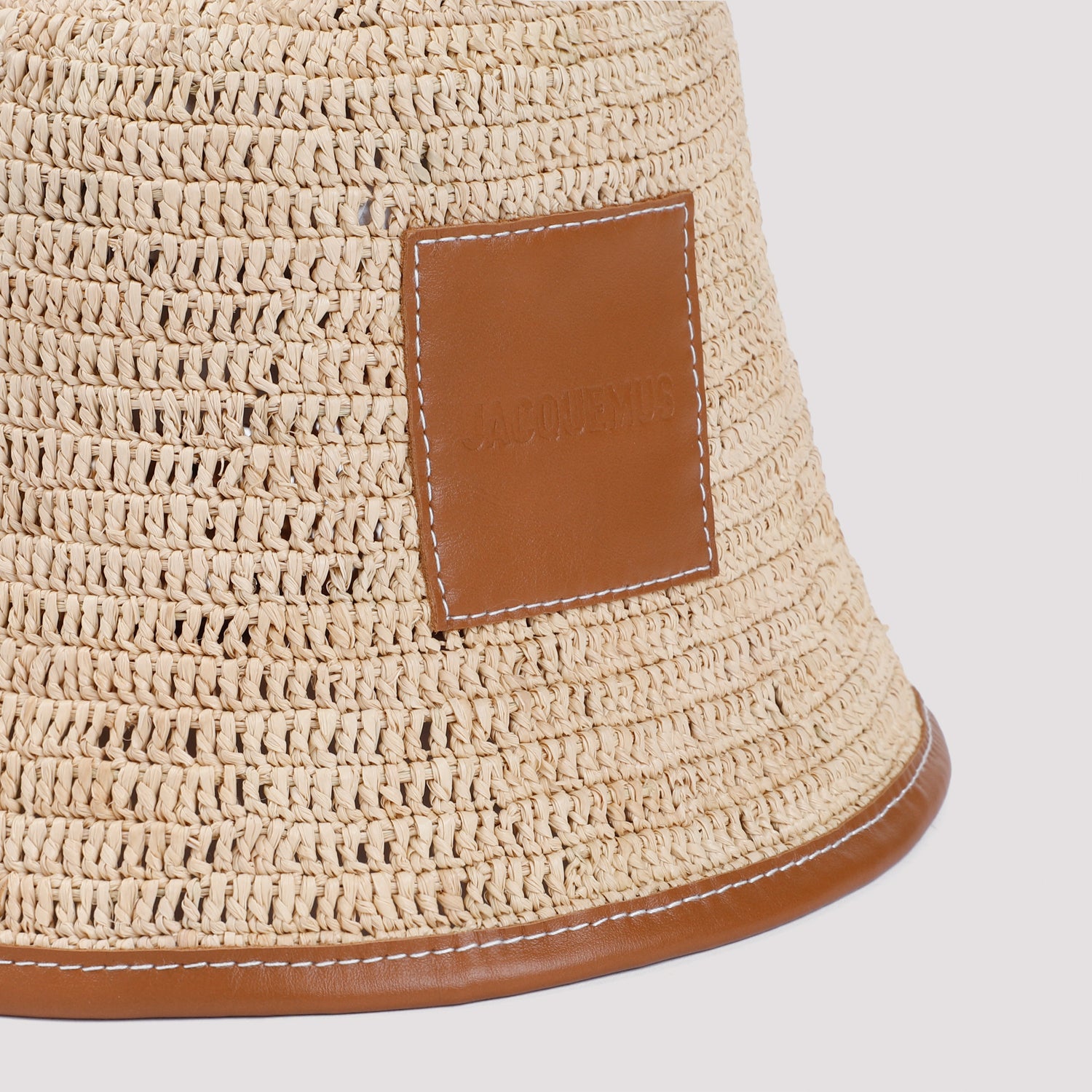 Jacquemus Le bob Soli