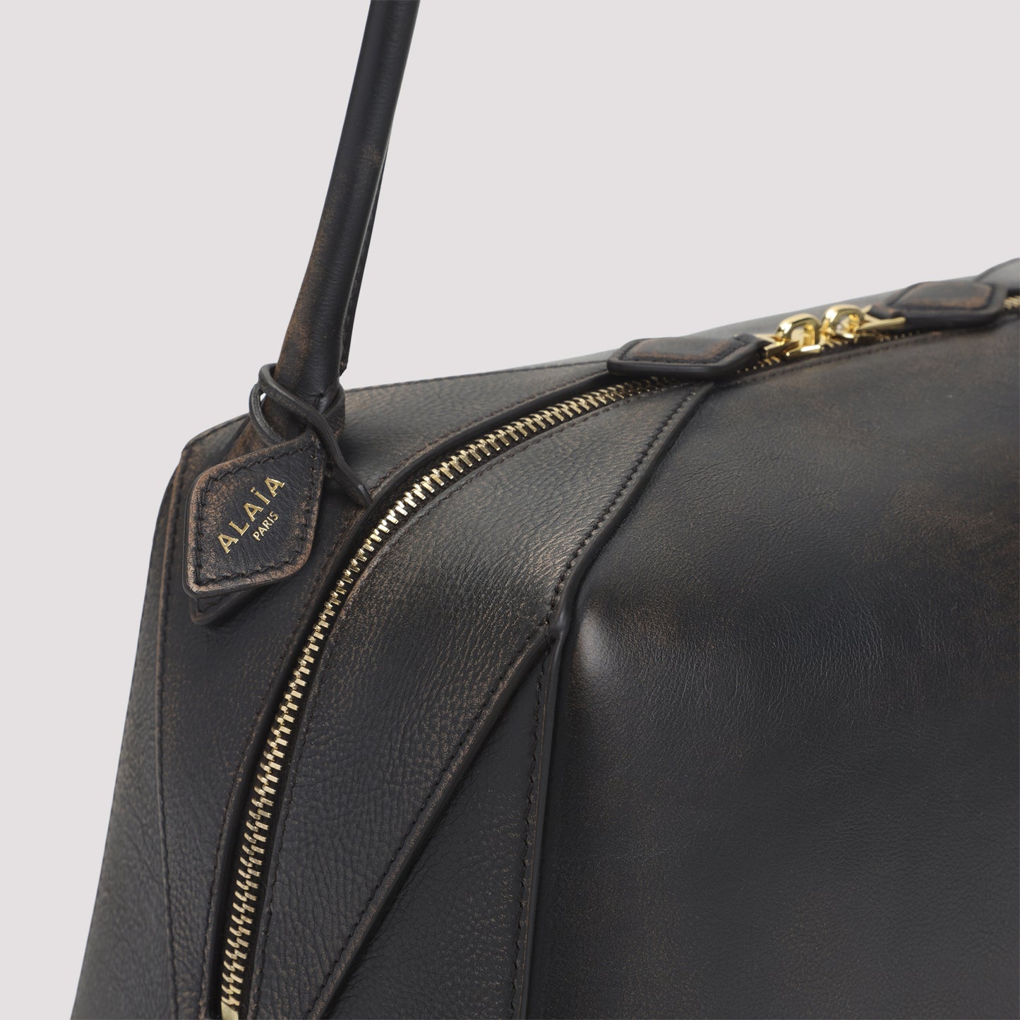 Alaïa Le Bouledogue Shoulder Bag