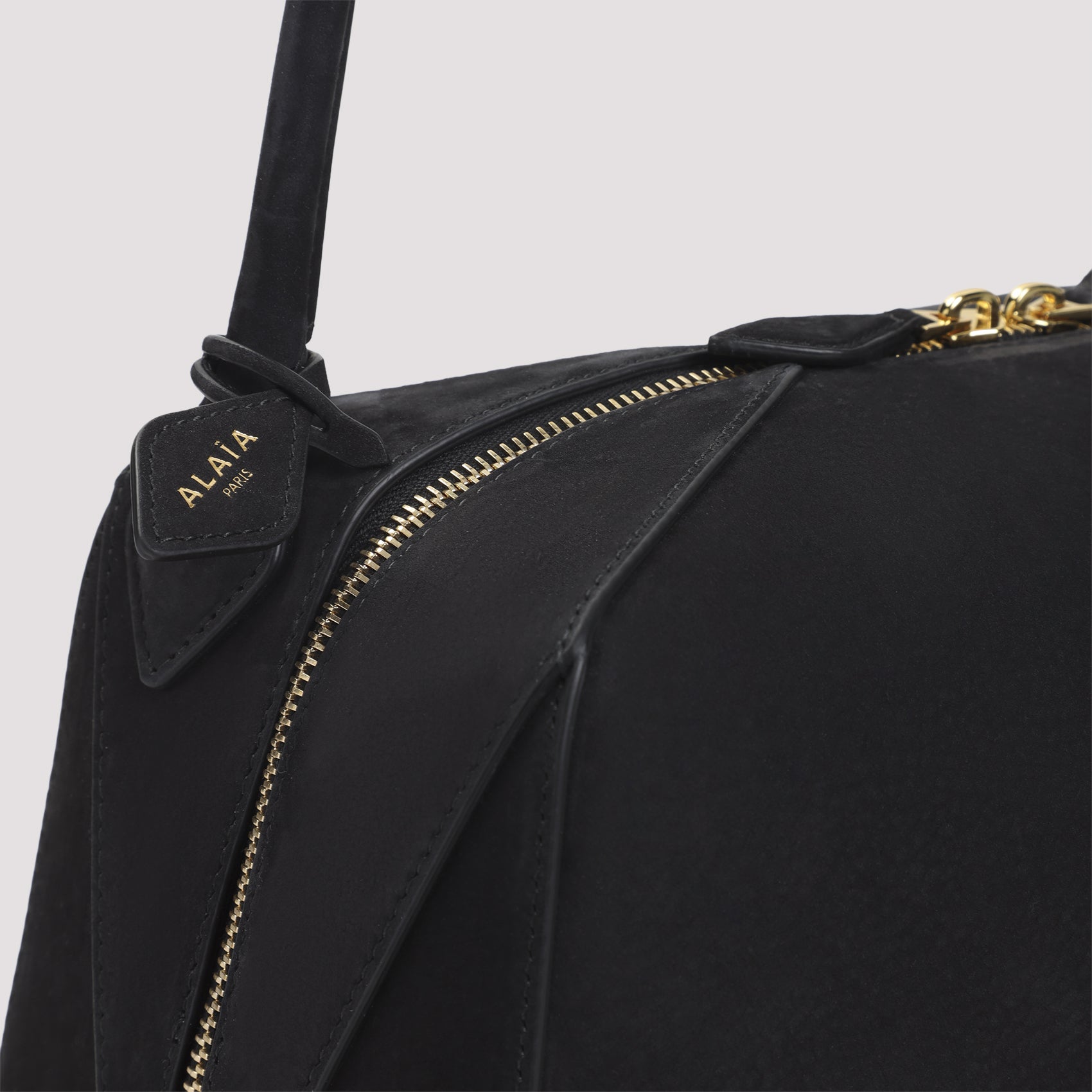 Alaïa Le Bouledogue Shoulder Bag