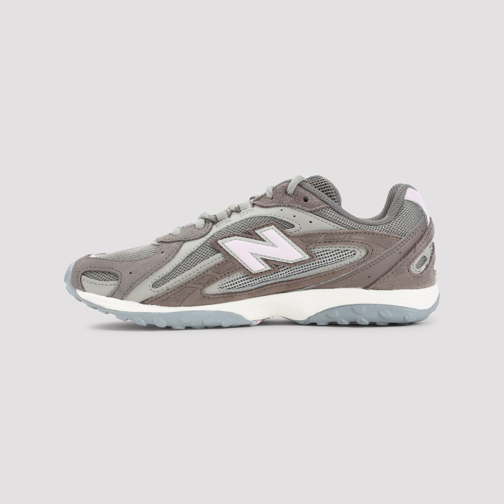 New Balance 204L Sneakers