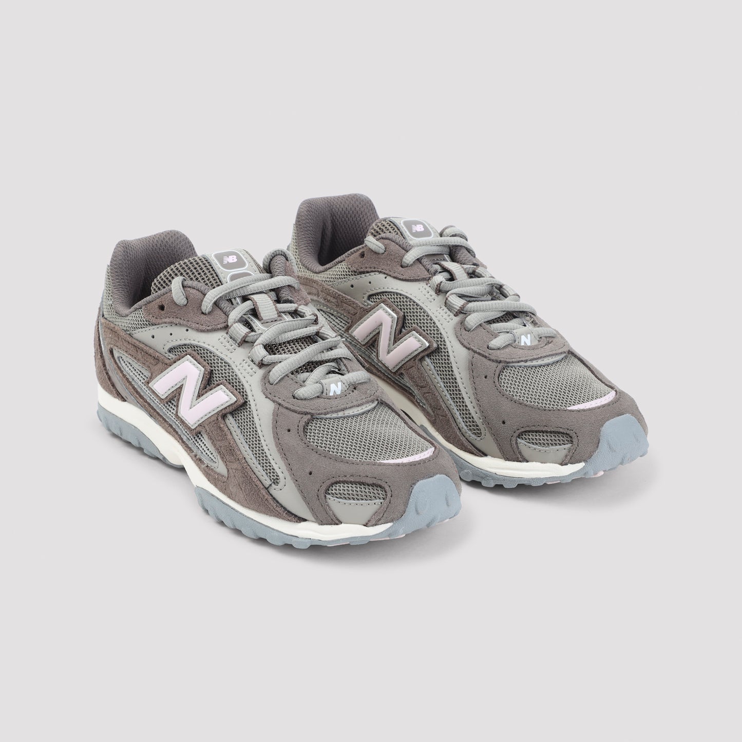 New Balance 204L Sneakers