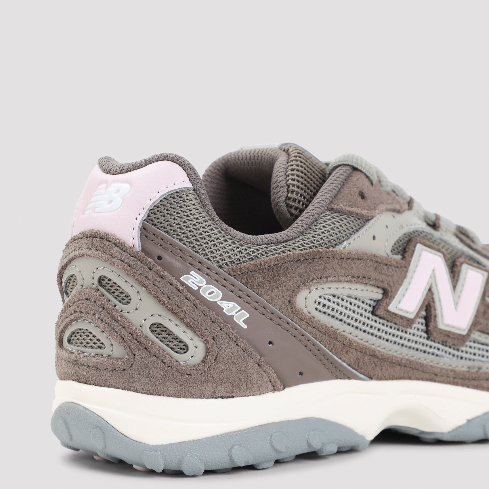 New Balance 204L Sneakers
