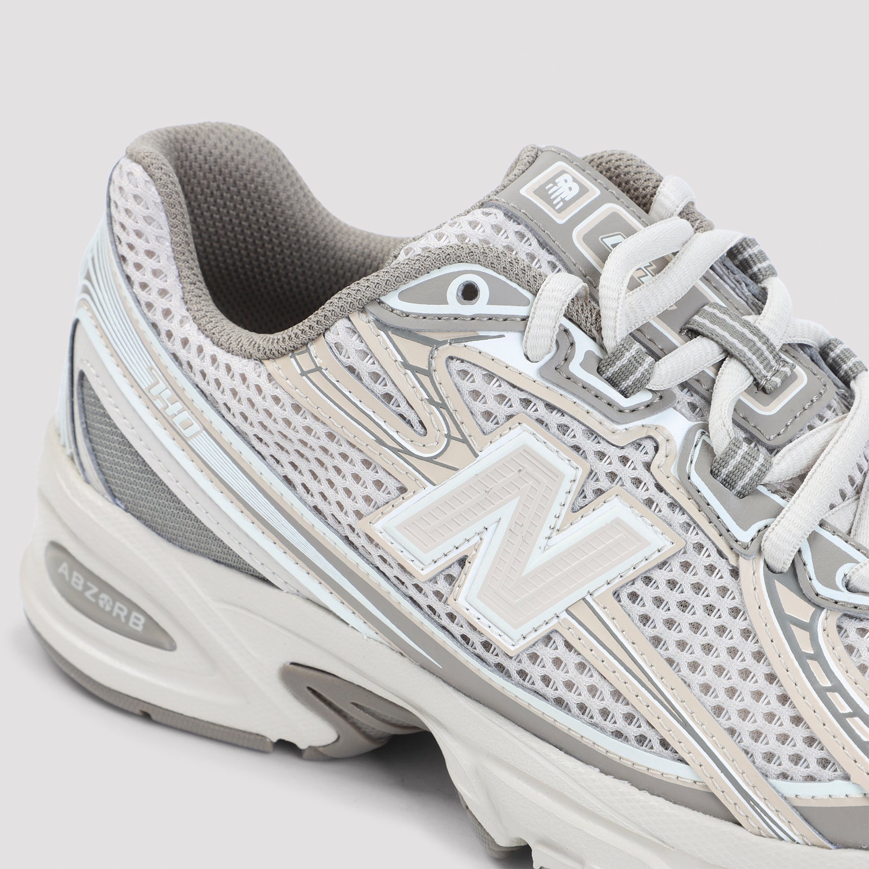 New Balance 740 Sneakers