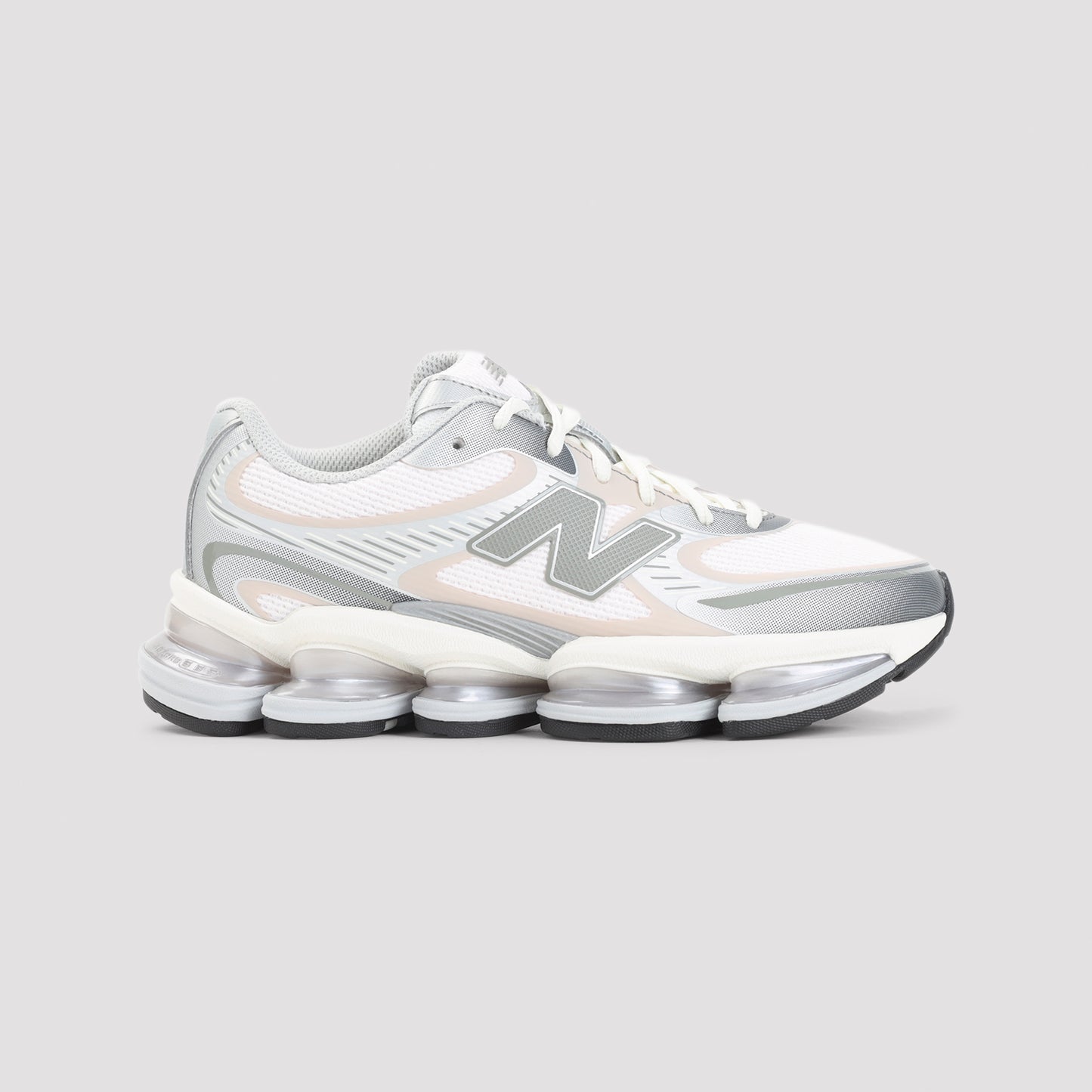 New Balance 2000 Sneakers