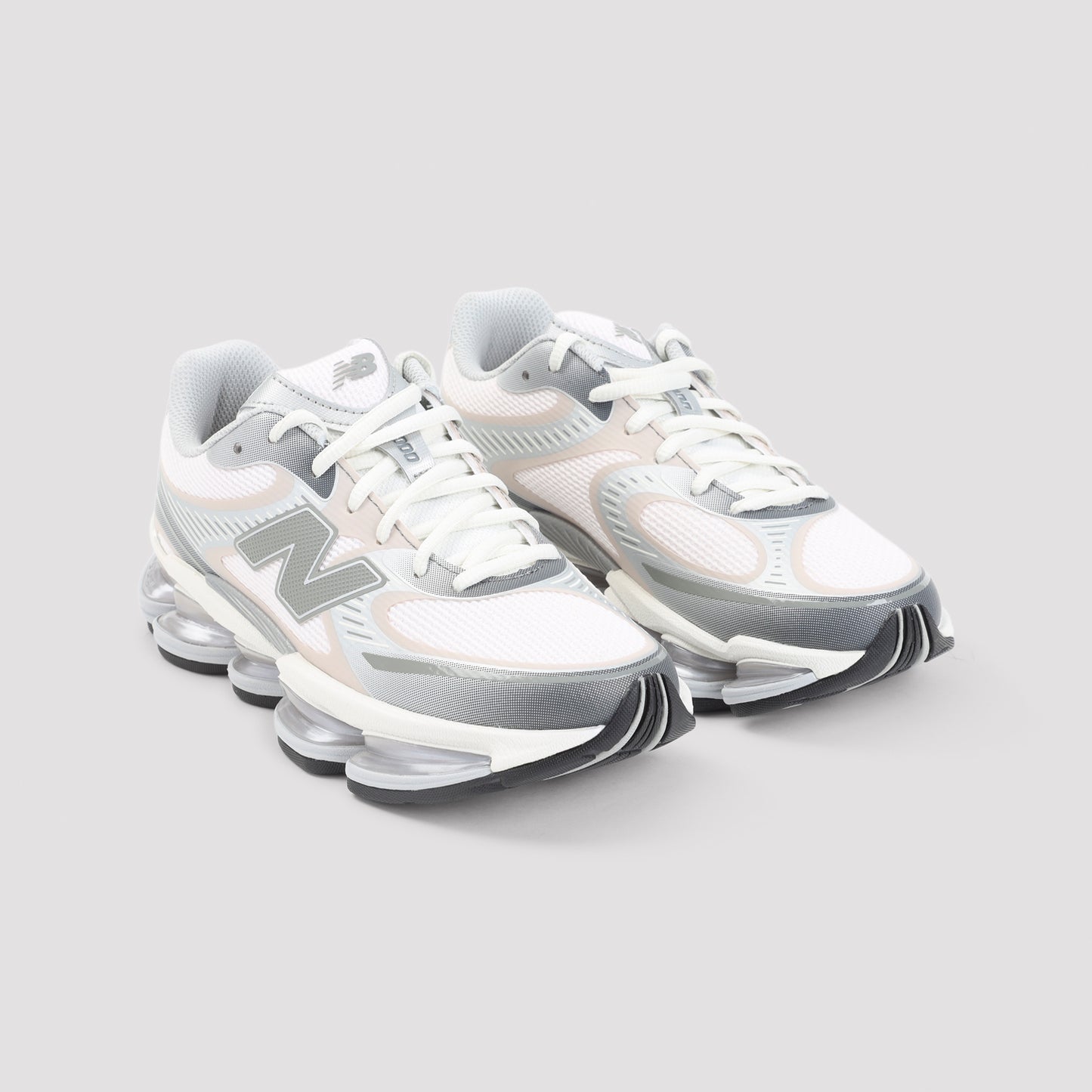 New Balance 2000 Sneakers