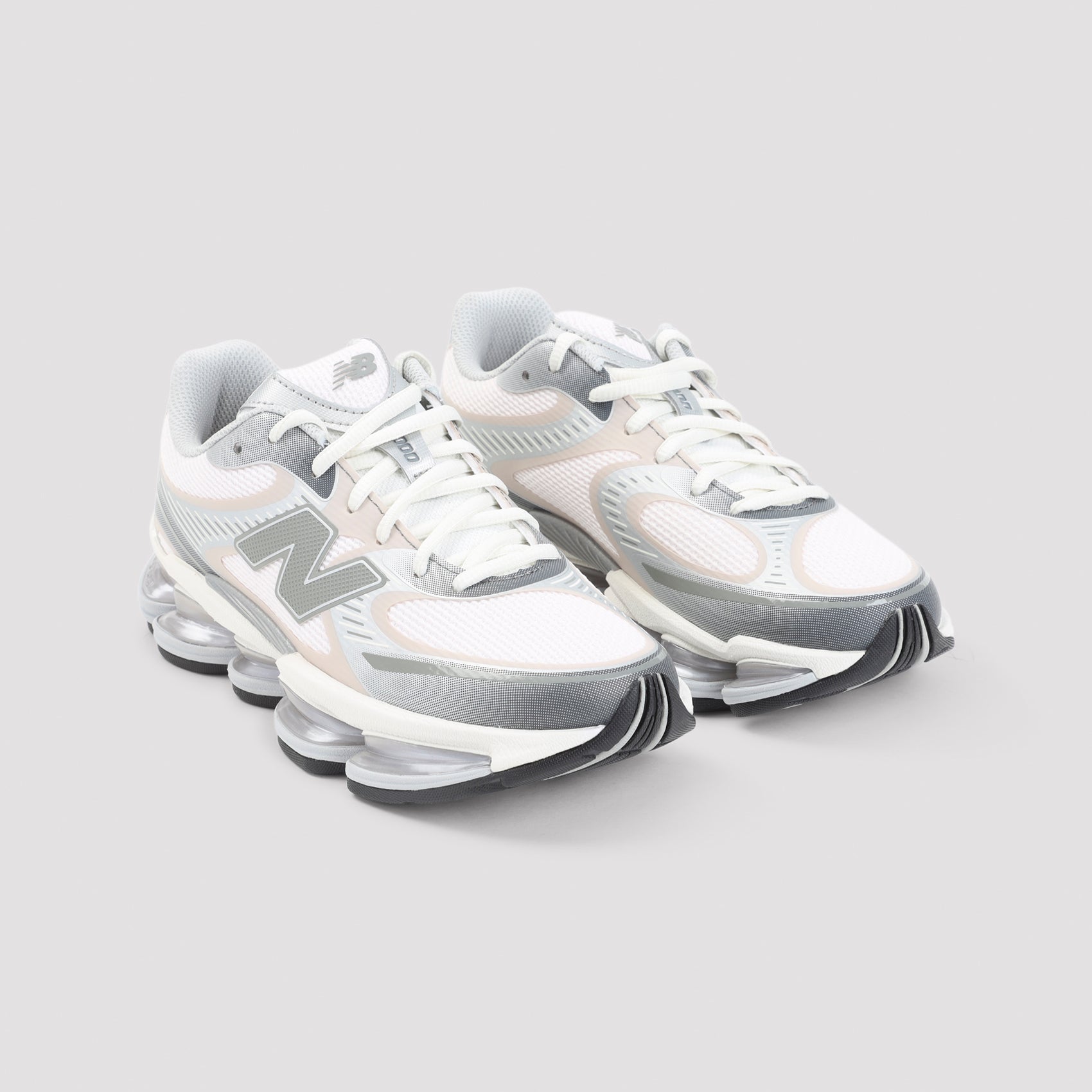 New Balance 2000 Sneakers