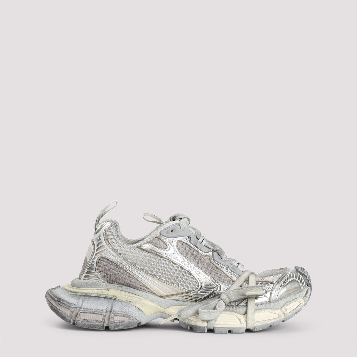 BALENCIAGA Must Have