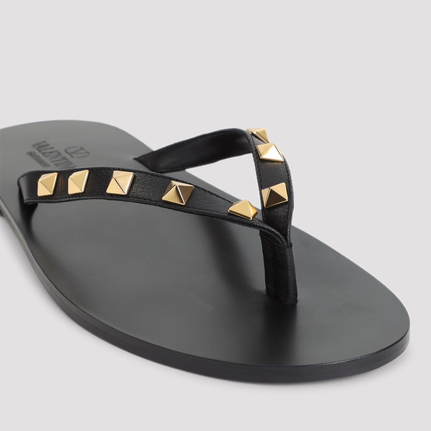 Valentino Garavani Studs Thong