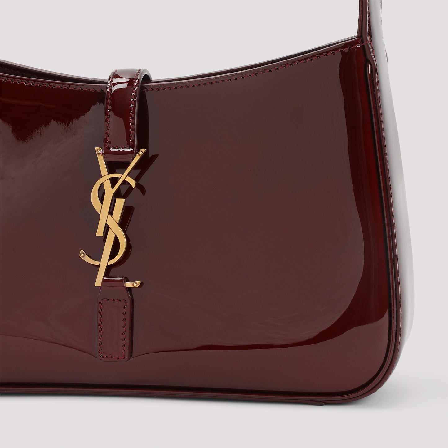 Saint Laurent Le 5 À 7 Shoulder Bag