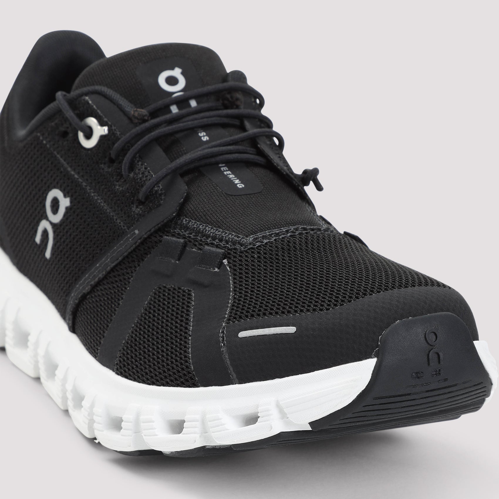 ON Cloud 6 Sneakers