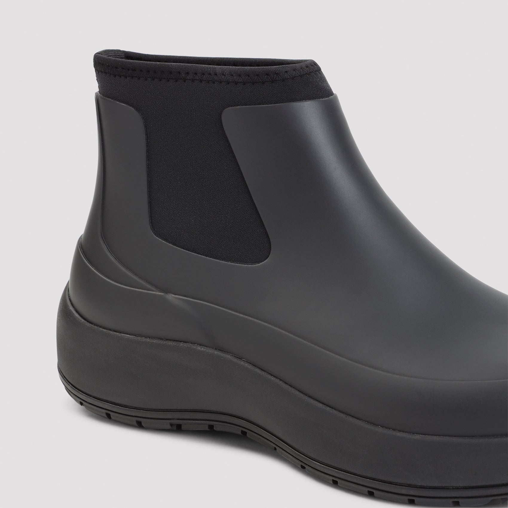 Rains The Dry Boot