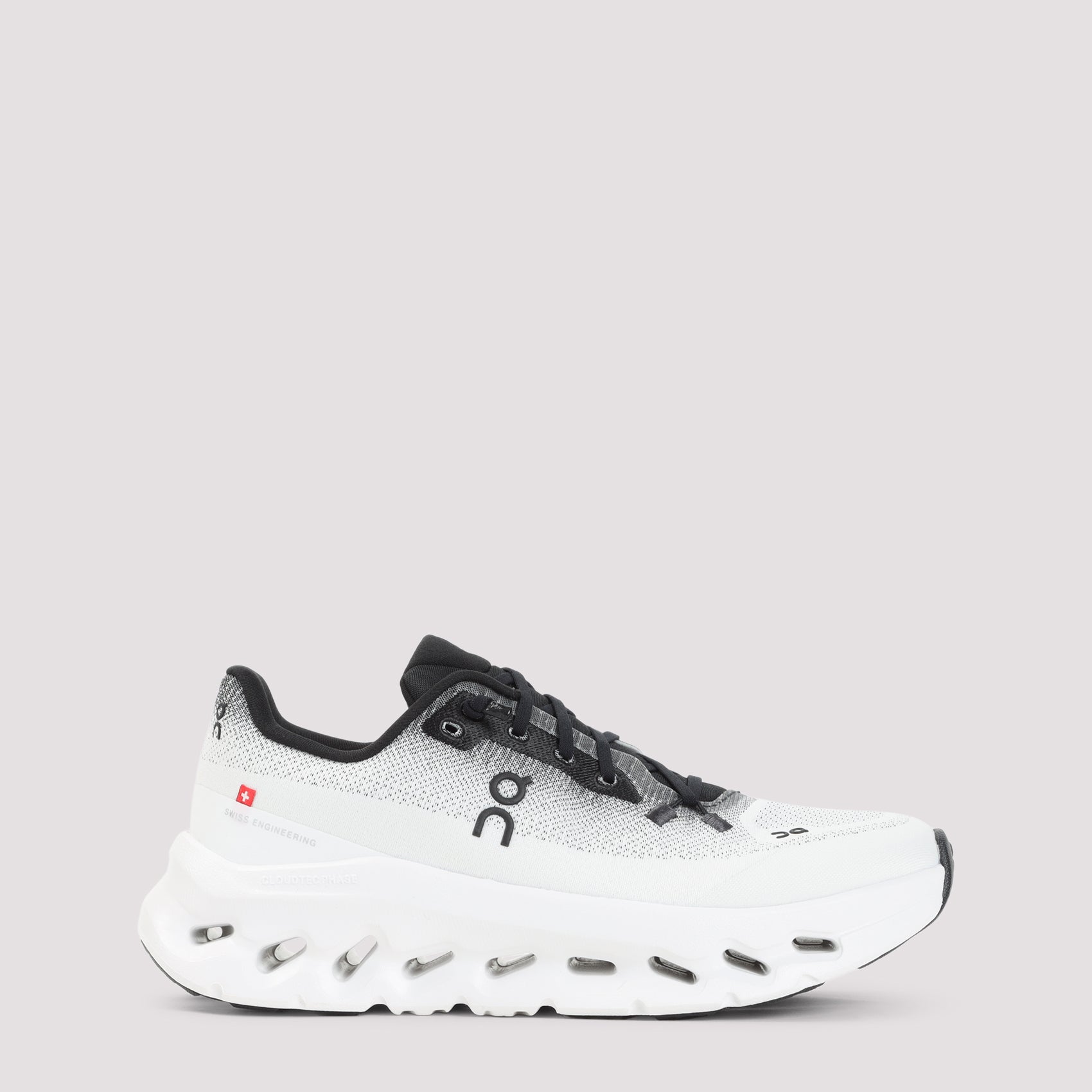 ON Cloudtilt Sneakers