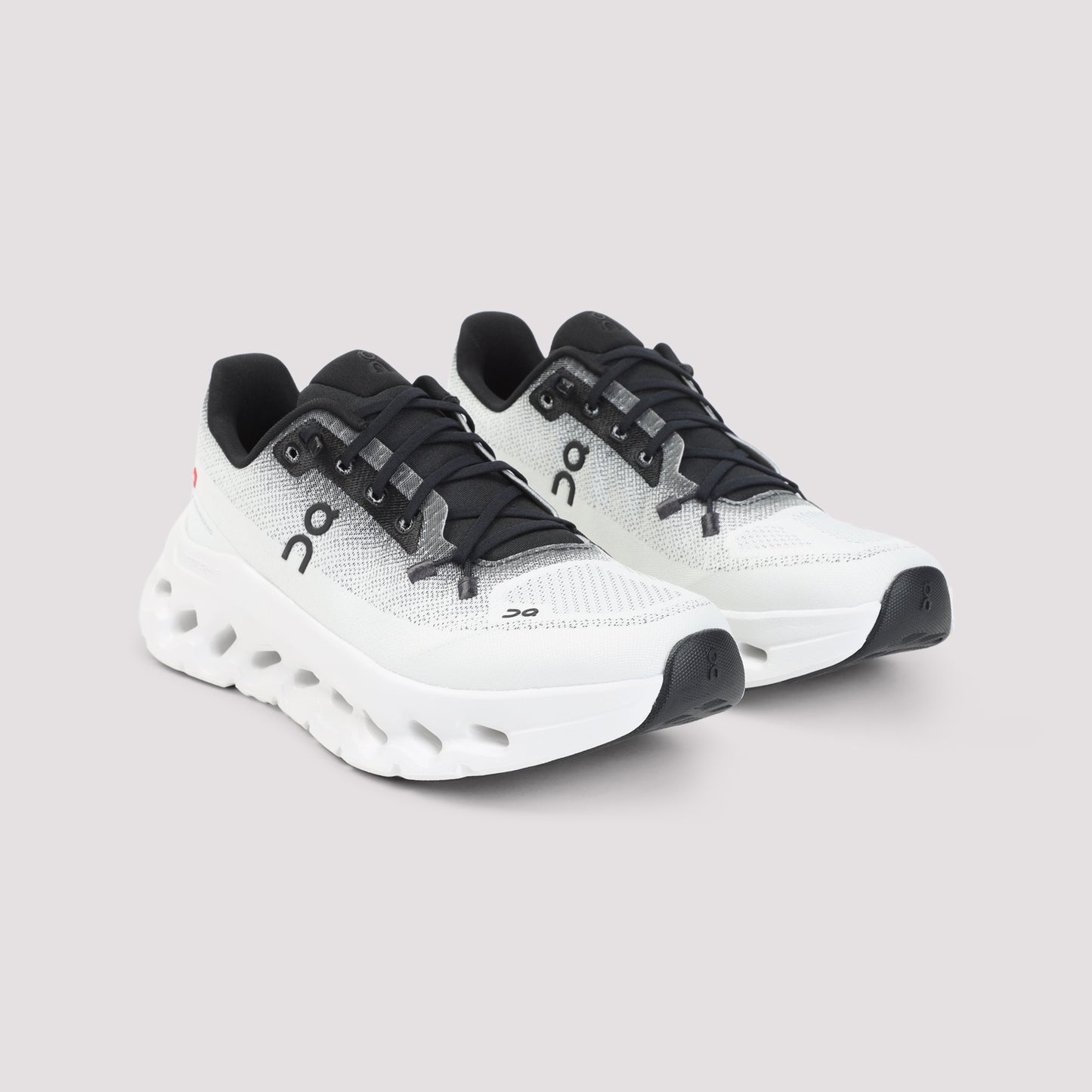 ON Cloudtilt Sneakers