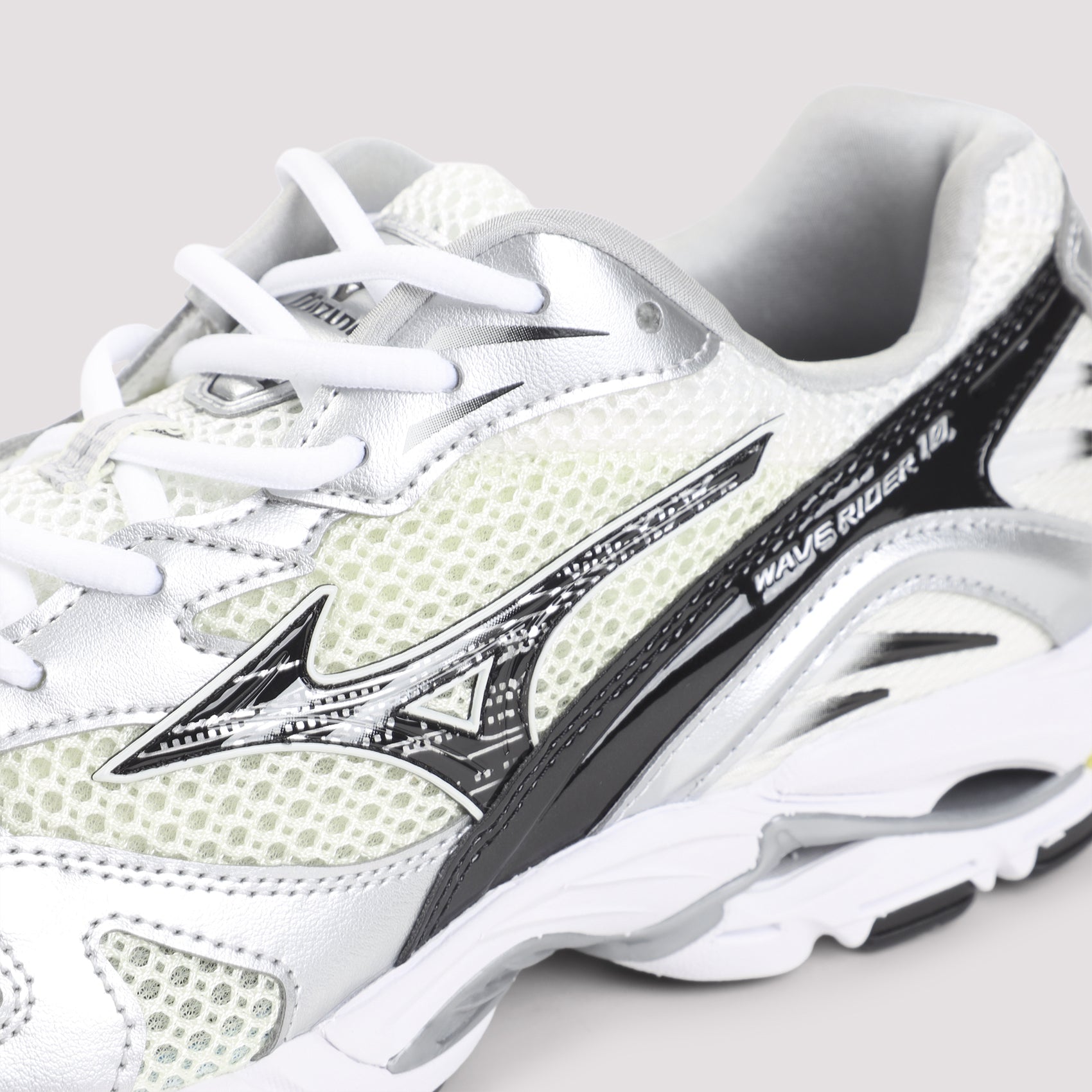 Mizuno Wave Rider 10 Sport Sneakers
