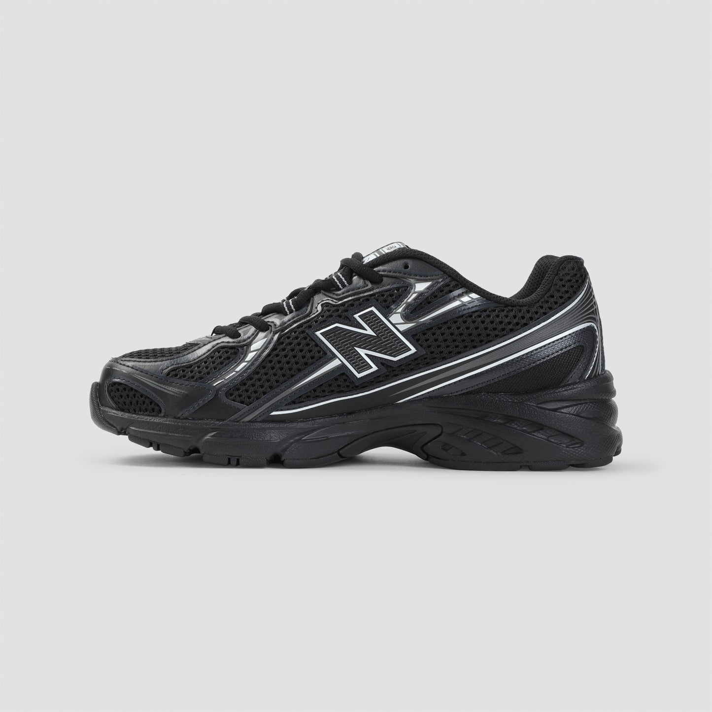 New Balance 740 Sneakers