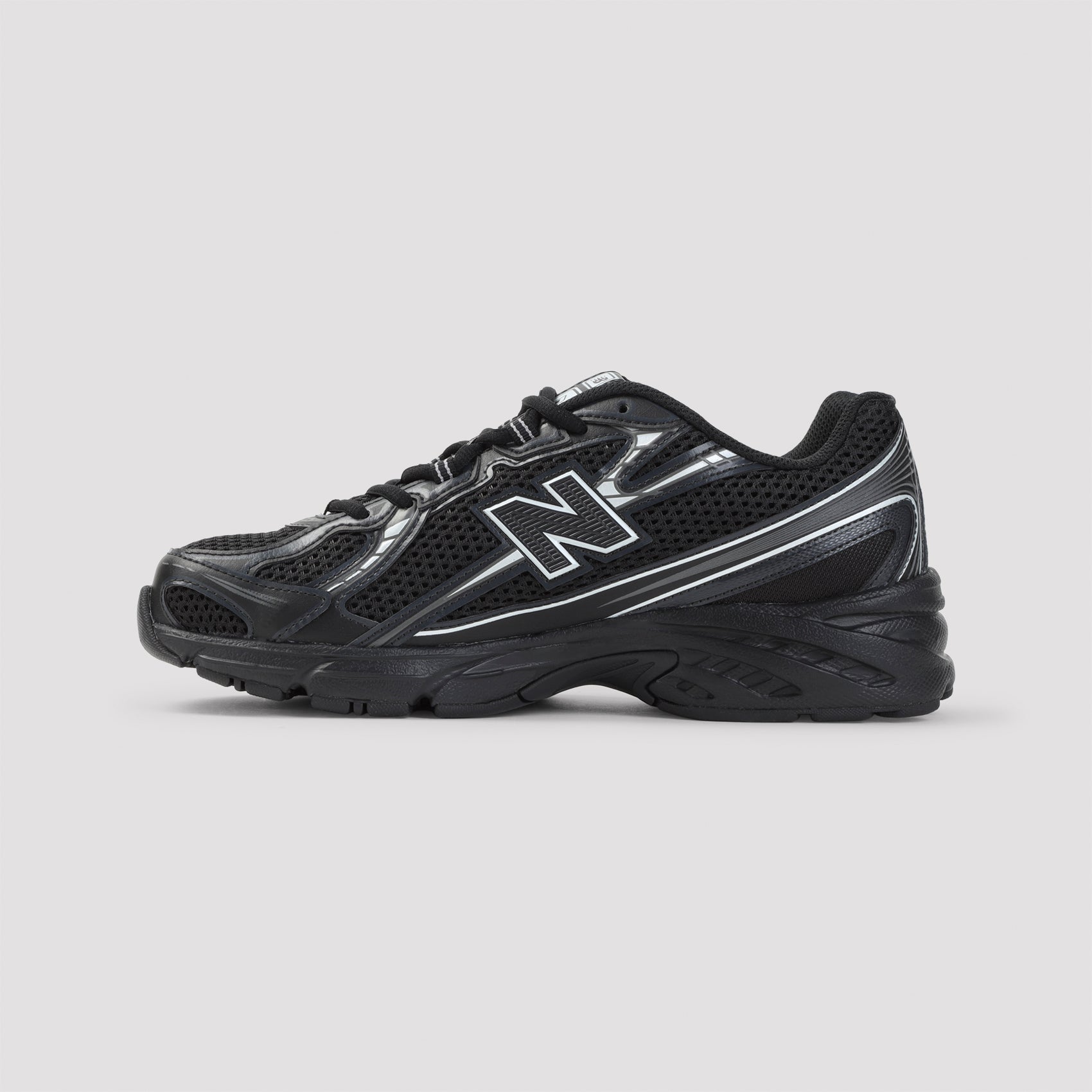 New Balance 740 Sneakers