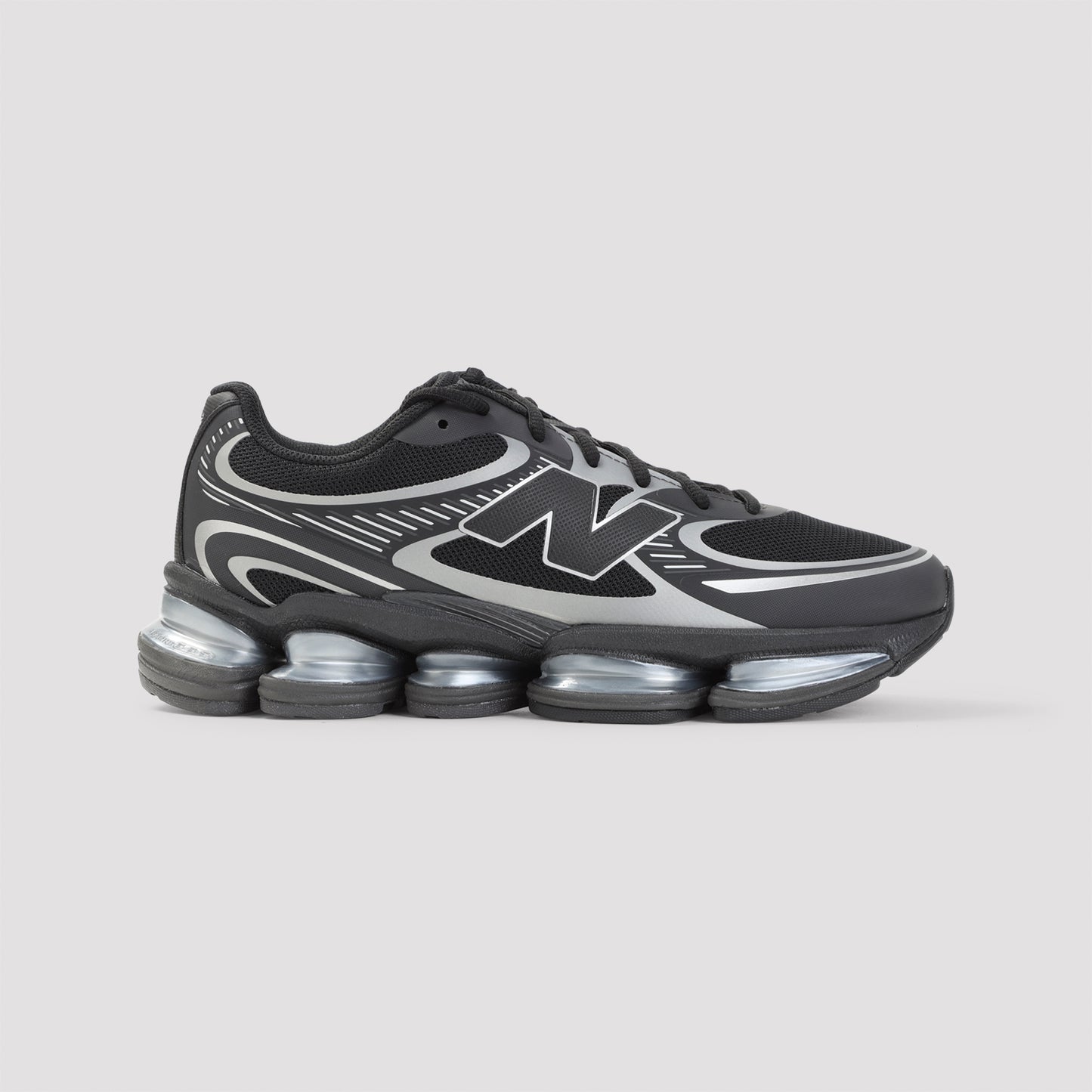 New Balance 2000 Sneakers