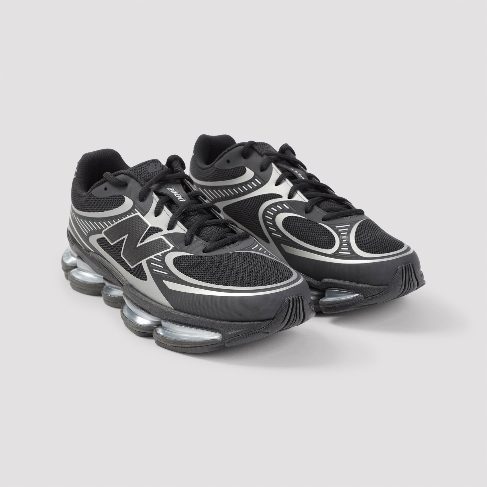 New Balance 2000 Sneakers