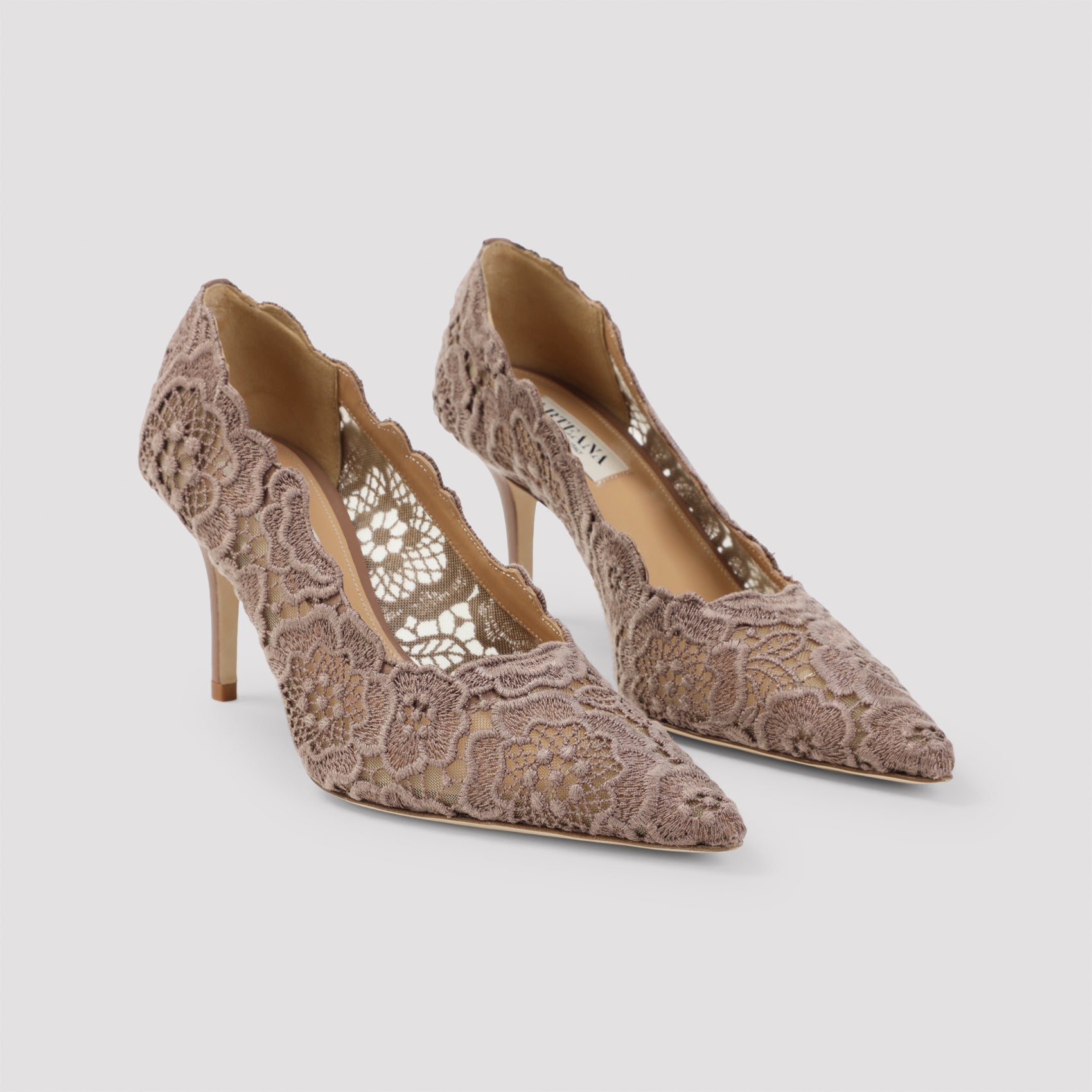 Arteana Como Pumps