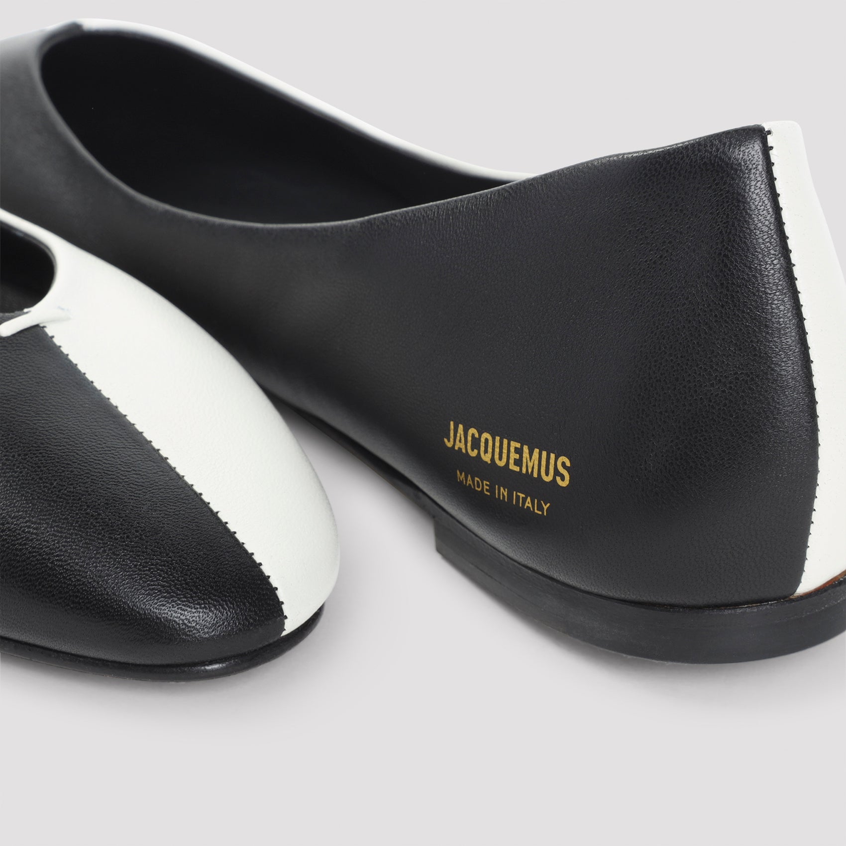 Jacquemus Ovalo Ballerinas